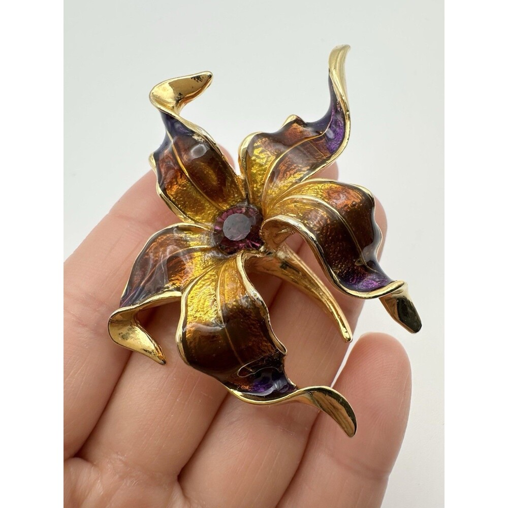 Vintage Enamel & Gold-Tone Lily Flower Brooch Pin with Rhinestone Center